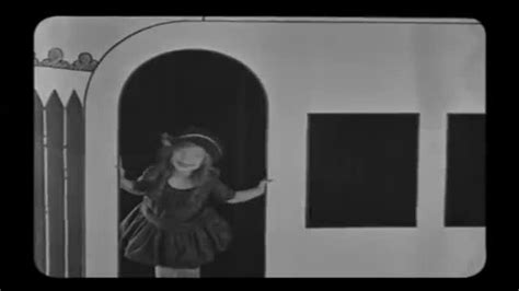 Страна чудес Алисы (фильм, 1923)
 2024.04.27 16:10 бесплатно 2023 смотреть онлайн в высоком качестве мультфильм.
